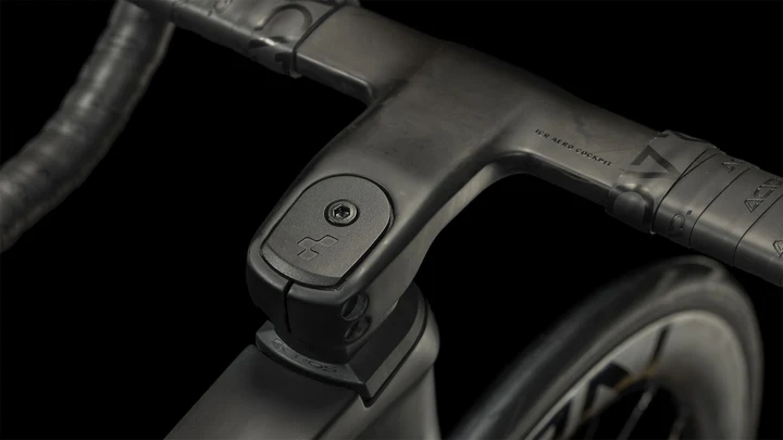 CUBE LITENING AERO C:68X PRO CARBON & BLACK