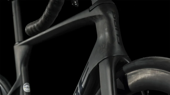 CUBE LITENING AERO C:68X PRO CARBON & BLACK